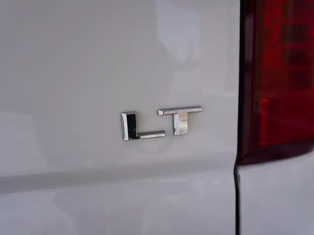 2023 Chevrolet SILVERADO 2500HD BUCKETS AND FULL CONSOLE, LOADED - Photo 26