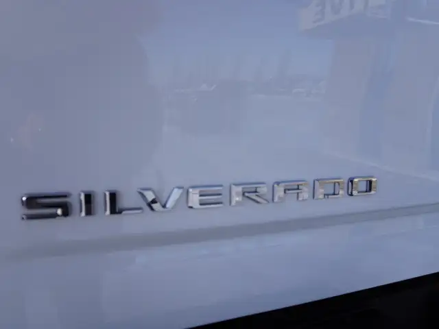 2023 Chevrolet SILVERADO 2500HD BUCKETS AND FULL CONSOLE, LOADED - Photo 27