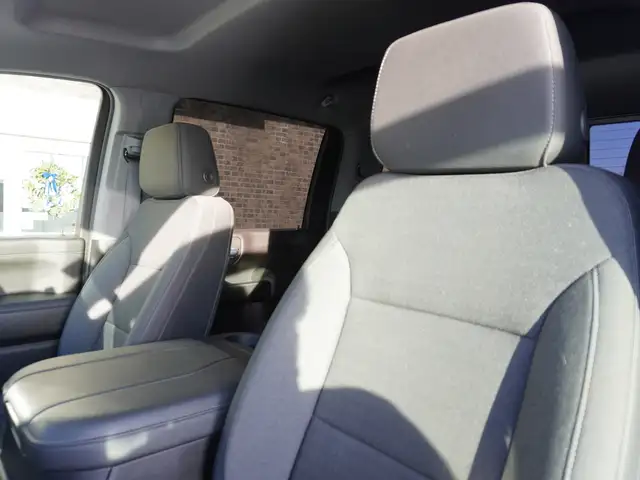 2023 Chevrolet SILVERADO 2500HD BUCKETS AND FULL CONSOLE, LOADED - Photo 31