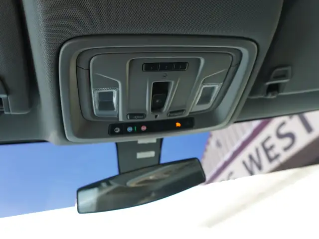 2023 Chevrolet SILVERADO 2500HD BUCKETS AND FULL CONSOLE, LOADED - Photo 49