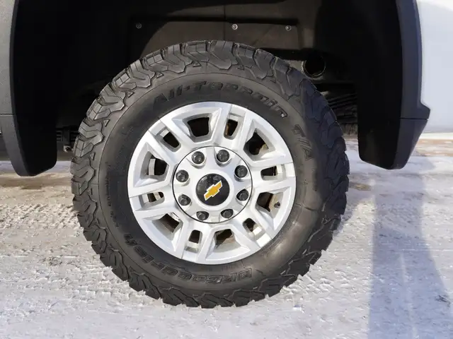 2023 Chevrolet SILVERADO 2500HD BUCKETS AND FULL CONSOLE, LOADED - Photo 52