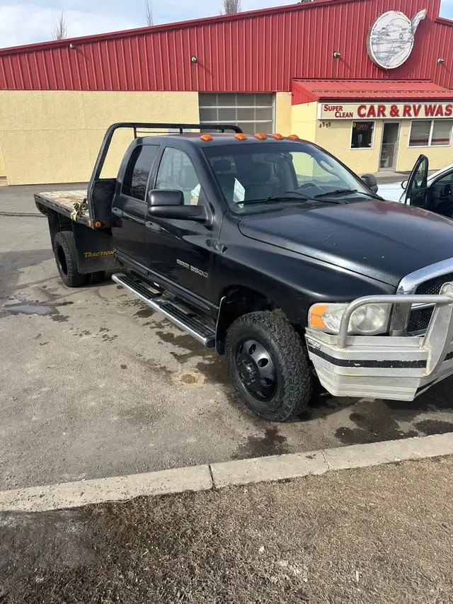 2005. Dodge Ram 3500 diesel cumming