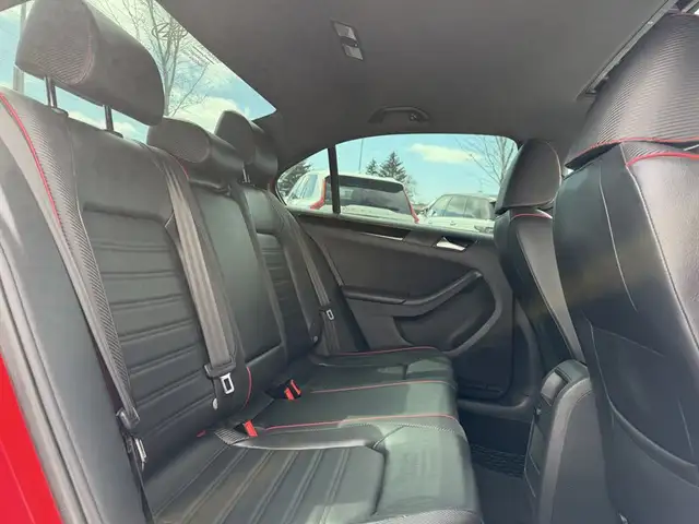 2015 Volkswagen Jetta GLI - Photo 22
