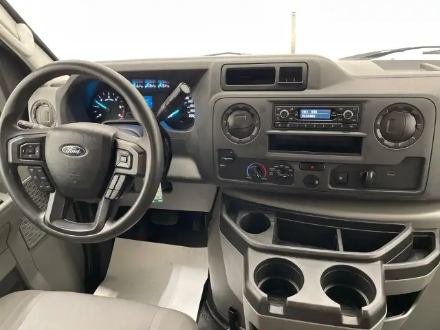 2024 Ford E-Series Cutaway - Photo 11