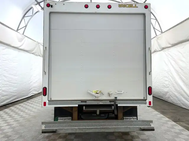 2024 Ford E-Series Cutaway - Photo 5