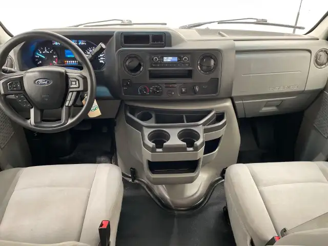 2024 Ford E-Series Cutaway - Photo 10