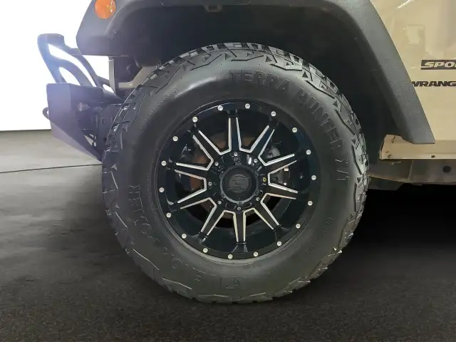 2017 Jeep Wrangler SPORT - Photo 9