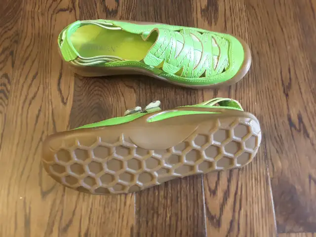 Brand New Women leather shoes Size 9 - Photo 3