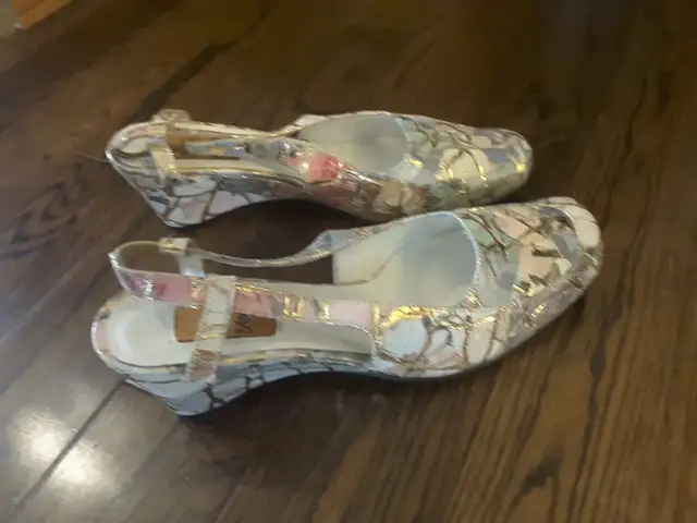 Brand New Women shoes Size 9 - Photo 3