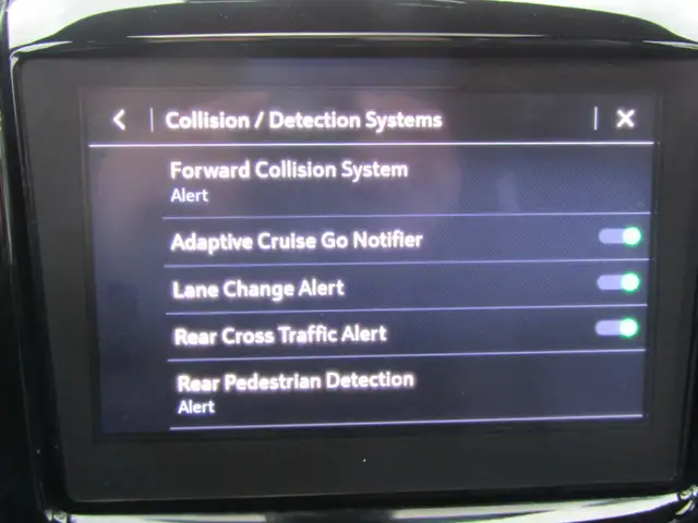 2023 Chevrolet Traverse AWD LT True North 8 Passenger / Leather - Photo 34