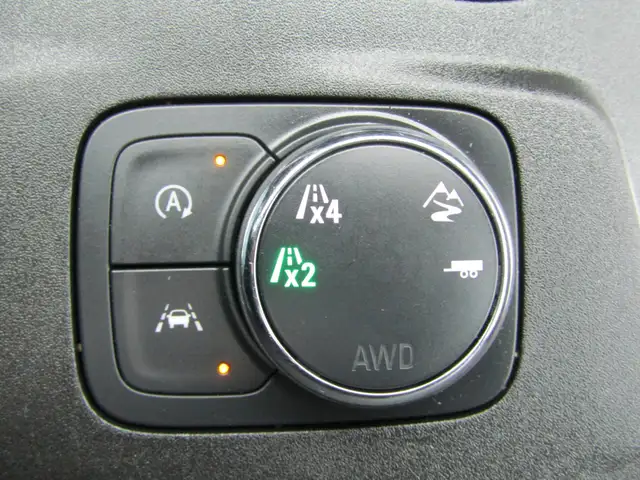 2023 Chevrolet Traverse AWD LT True North 8 Passenger / Leather - Photo 37