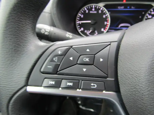 2024 Nissan Sentra SV CVT CARPLAY / NAVIGATION / BLIND SPOT / RE - Photo 17