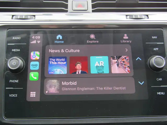 2018 Volkswagen Tiguan Comfortline 4MOTION Ltd Avail Leather / - Photo 21