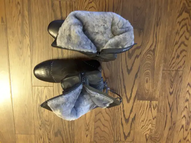 Brand New Women leather winter boots Size 9 - Photo 3