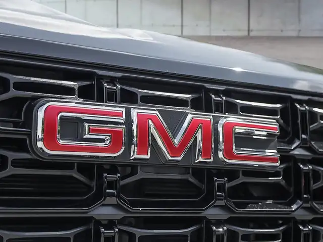 2026 GMC Canyon Elevation - Premium Package - $419 B/W - Photo 9