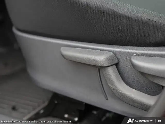 2025 Nissan Kicks Play - Photo 27