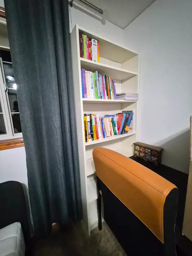 Book cabinet - Photo 2