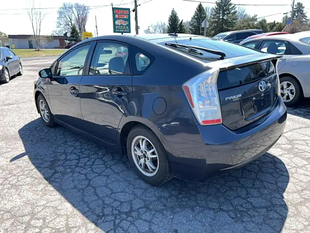 2010 Toyota Prius - Photo 6