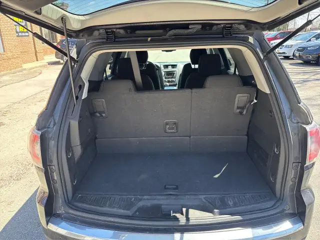 2016 GMC Acadia SLE 2 - Photo 11