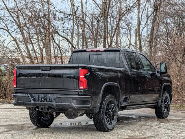 2025 Chevrolet Silverado 2500HD LTZ4WD Crew Cab 159 LTZ - Photo 13