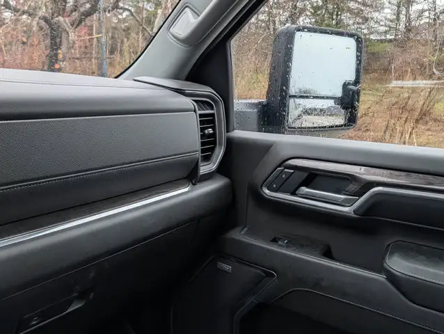 2025 Chevrolet Silverado 2500HD LTZ4WD Crew Cab 159 LTZ - Photo 31