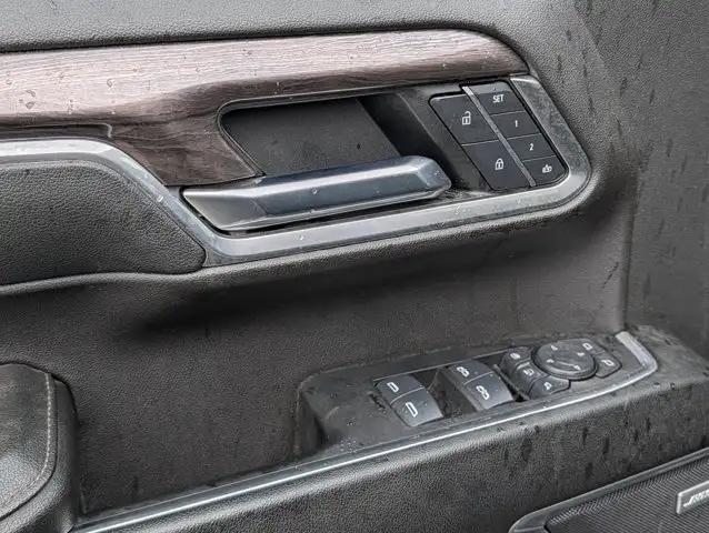 2025 Chevrolet Silverado 2500HD LTZ4WD Crew Cab 159 LTZ - Photo 38