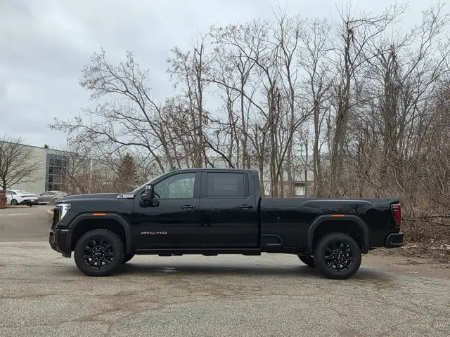 2026 GMC Sierra 3500HD AT4- Power Sunroof - Technology Pkg - Photo 8