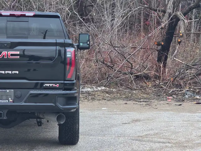 2026 GMC Sierra 3500HD AT4- Power Sunroof - Technology Pkg - Photo 13