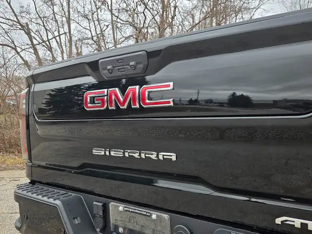 2026 GMC Sierra 3500HD AT4- Power Sunroof - Technology Pkg - Photo 17