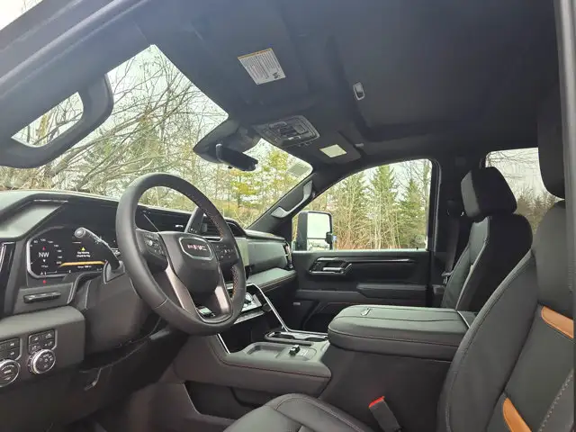 2026 GMC Sierra 3500HD AT4- Power Sunroof - Technology Pkg - Photo 24