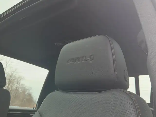 2026 GMC Sierra 3500HD AT4- Power Sunroof - Technology Pkg - Photo 27