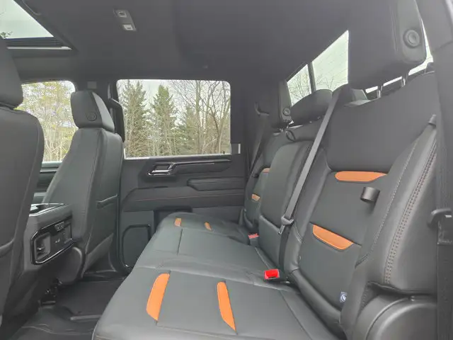 2026 GMC Sierra 3500HD AT4- Power Sunroof - Technology Pkg - Photo 32