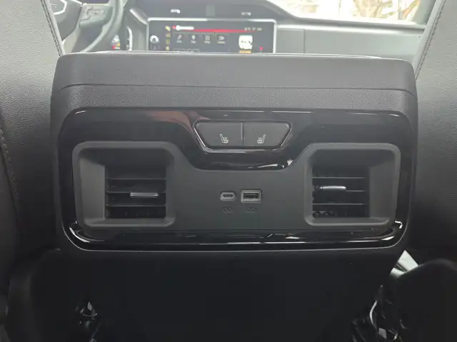 2026 GMC Sierra 3500HD AT4- Power Sunroof - Technology Pkg - Photo 33