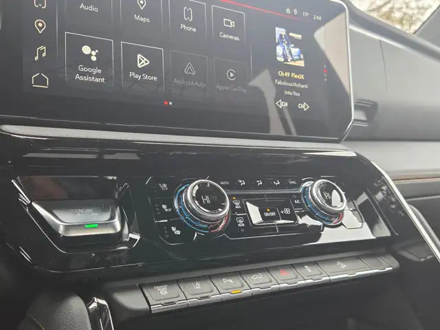 2026 GMC Sierra 3500HD AT4- Power Sunroof - Technology Pkg - Photo 40