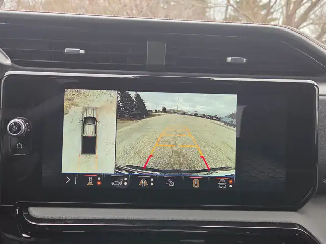 2026 GMC Sierra 3500HD AT4- Power Sunroof - Technology Pkg - Photo 44