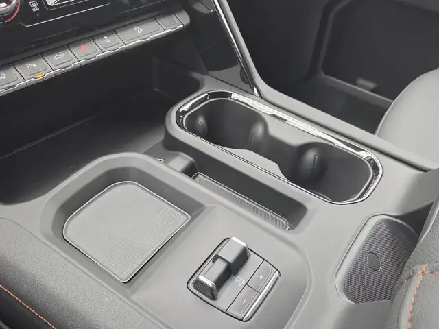 2026 GMC Sierra 3500HD AT4- Power Sunroof - Technology Pkg - Photo 45