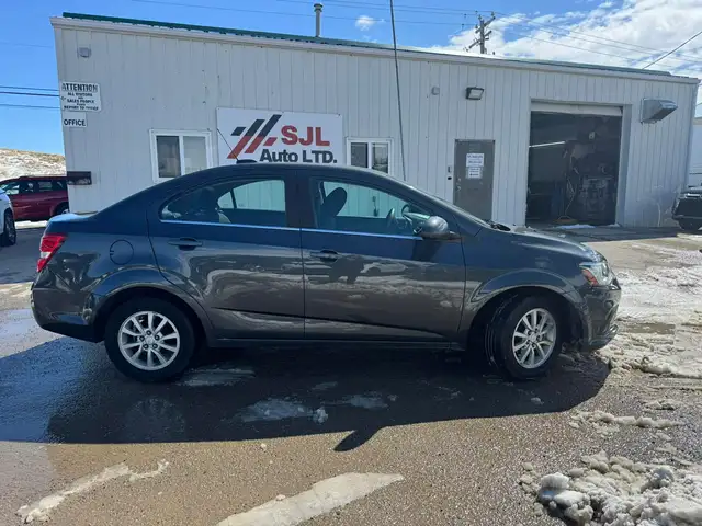 2017 Chevrolet Sonic LT - Photo 2