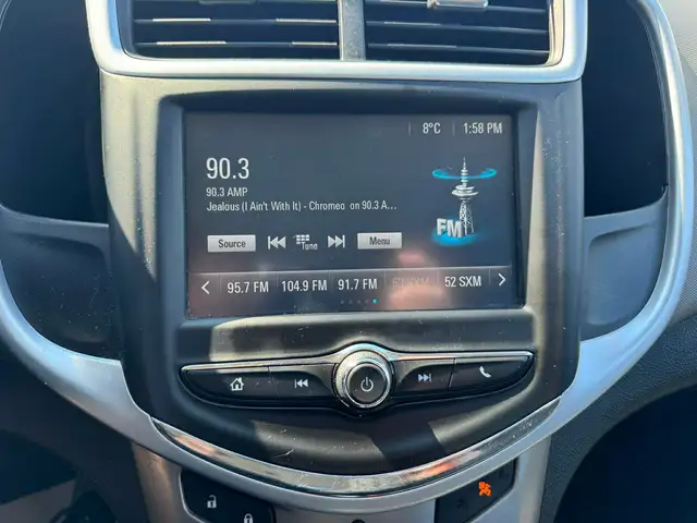 2017 Chevrolet Sonic LT - Photo 9