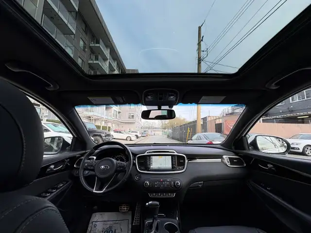 2017 Kia Sorento All-wheel Drive 4dr SX Turbo - Photo 10