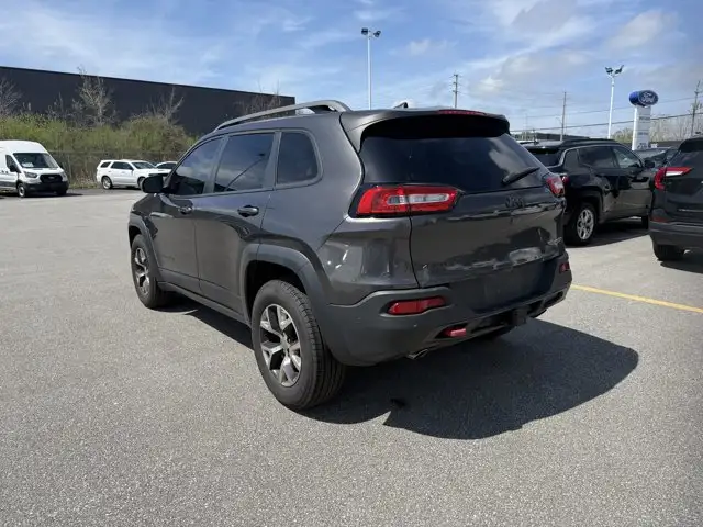 2016 Jeep Cherokee Trailhawk - Photo 4