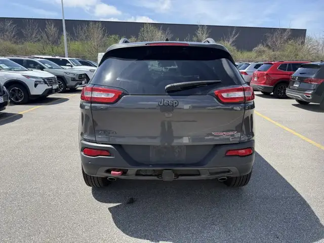 2016 Jeep Cherokee Trailhawk - Photo 5