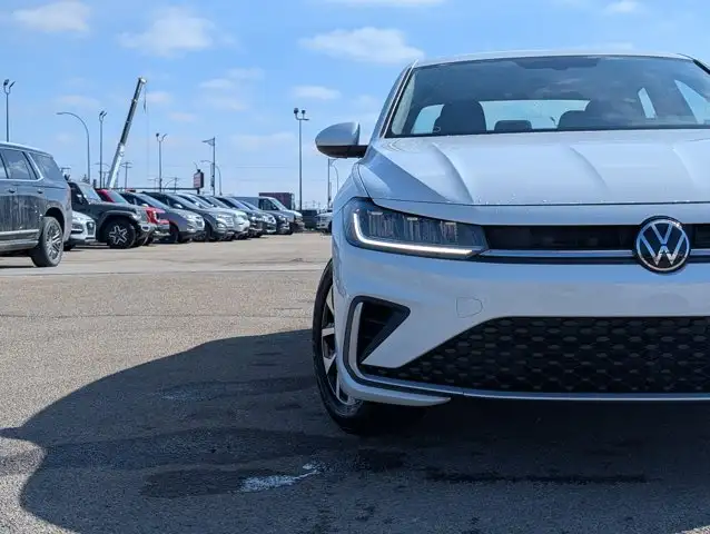 2025 Volkswagen Jetta Trendline - Photo 11