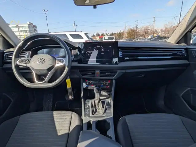 2025 Volkswagen Jetta Trendline - Photo 20