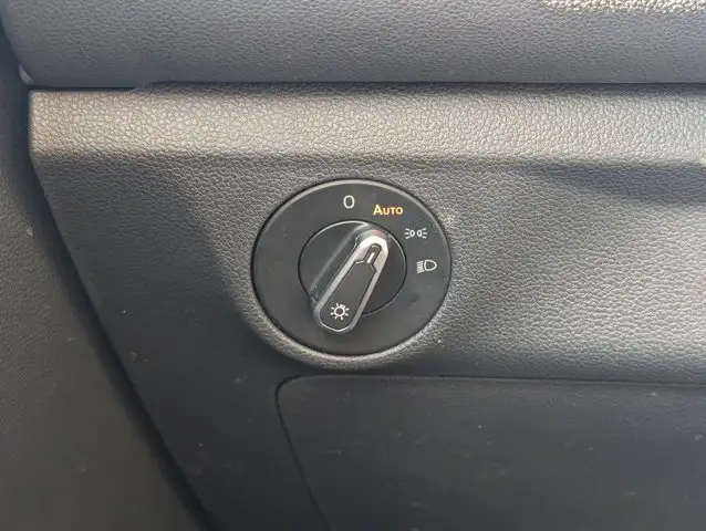 2025 Volkswagen Jetta Trendline - Photo 25