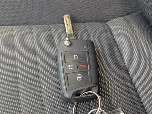 2025 Volkswagen Jetta Trendline - Photo 31