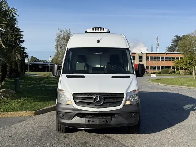 2016 Mercedes-Benz Sprinter 2500 High Roof Kingtec Reefer Cargo - Photo 3