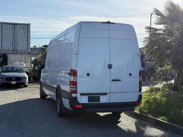 2016 Mercedes-Benz Sprinter 2500 High Roof Kingtec Reefer Cargo - Photo 8