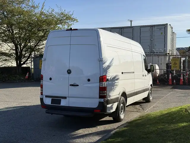 2016 Mercedes-Benz Sprinter 2500 High Roof Kingtec Reefer Cargo - Photo 10