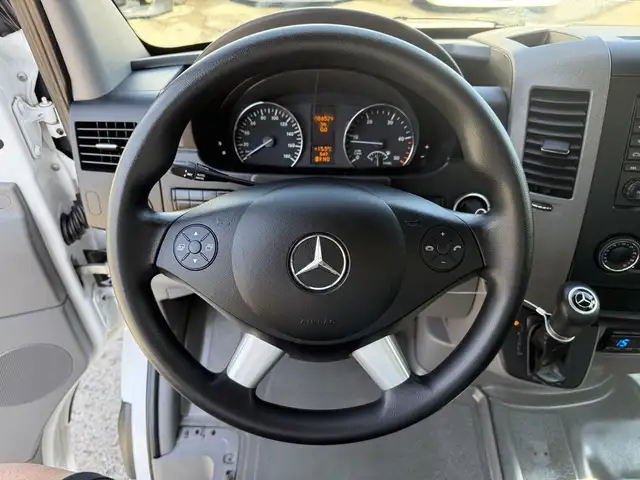 2016 Mercedes-Benz Sprinter 2500 High Roof Kingtec Reefer Cargo - Photo 14