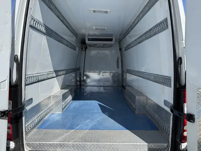 2016 Mercedes-Benz Sprinter 2500 High Roof Kingtec Reefer Cargo - Photo 35